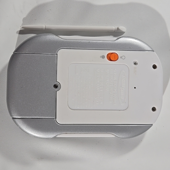 Handheld Console - Silver and White - Picture 4 of 8